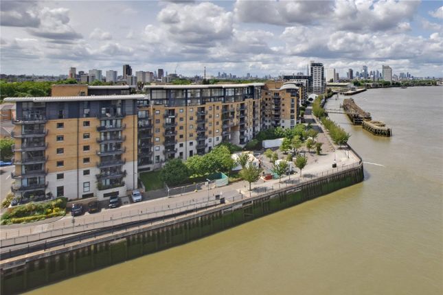 Greenfell Mansions, Glaisher Street... 3 bed apartment for sale