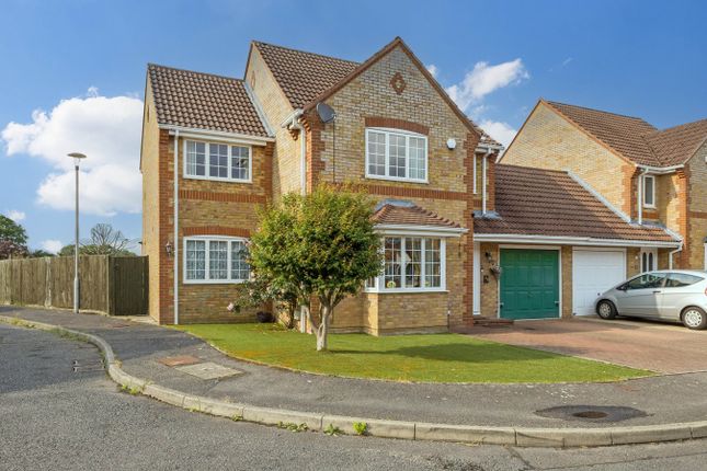 Iver Heath SL0 4 bed link detached house for sale