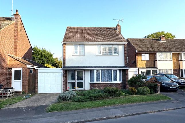 Kerrs Way, Wroughton, Swindon 3 bed detached house for sale