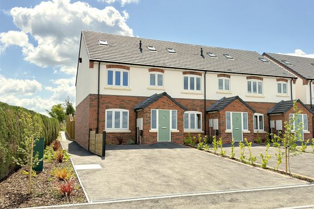 Main Road, Barnstone, Nottingham 4 bed townhouse for sale