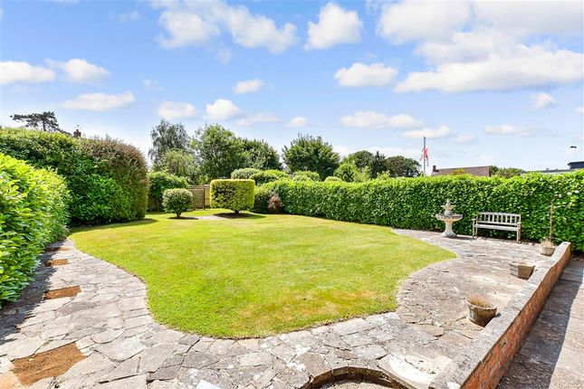 Ratcliffe Avenue, Ryde, Isle of Wight 3 bed chalet for sale