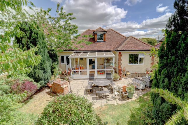 Shootacre Lane, Buckinghamshire HP27 4 bed bungalow for sale