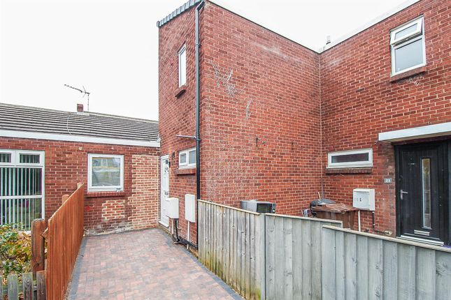 4 bedroom end of terrace house for sale