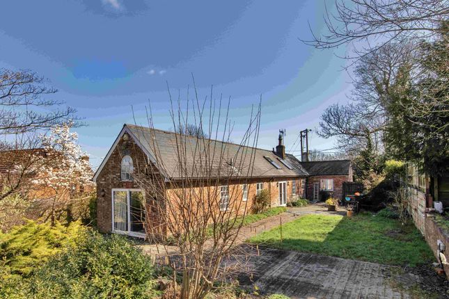 Vicarage Lane, Burwash Common TN19 2 bed bungalow for sale