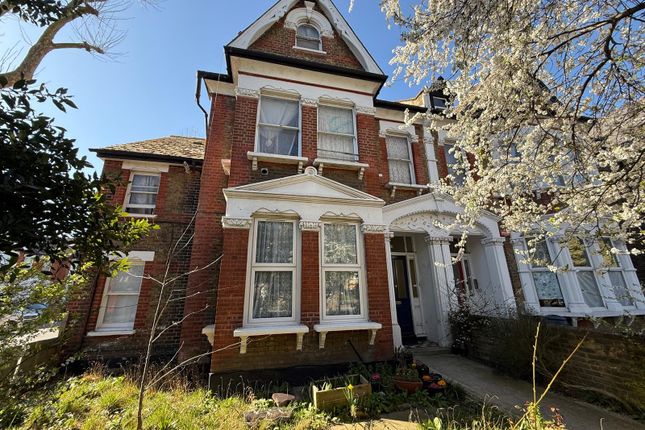 Bromley Road, Catford, SE6 1 bed flat for sale