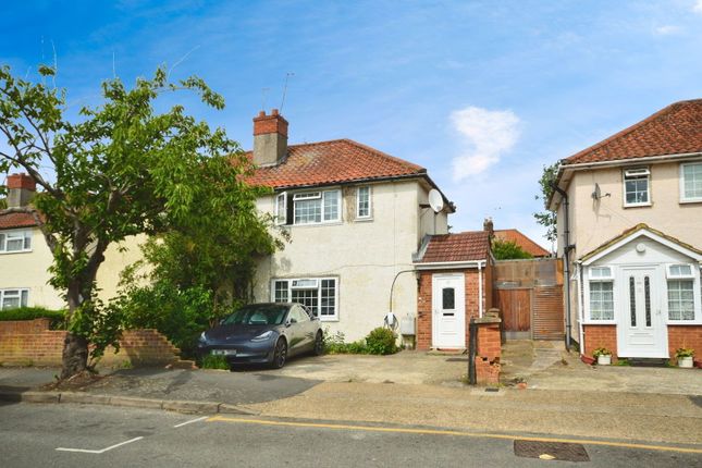 Hunters Grove, Hayes, UB3 3JF 5 bed semi