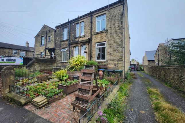 Cutler Heights Lane, Bradford, BD4 4 bed end of terrace house for sale