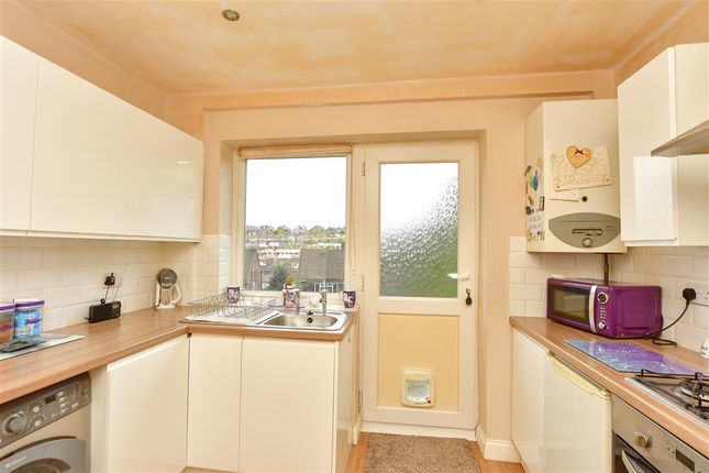 3 bed end terrace house