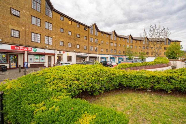 Comer Crescent, Southall 2 bed apartment for sale