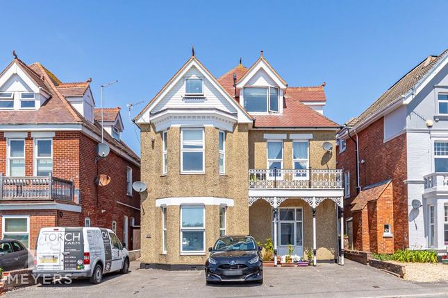 Haylett Lodge, 23 Cecil Road... 2 bed apartment for sale