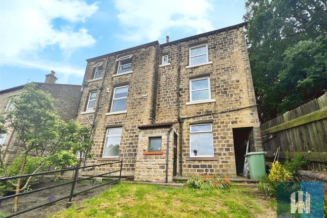 Royds Avenue, Linthwaite... 1 bed apartment for sale