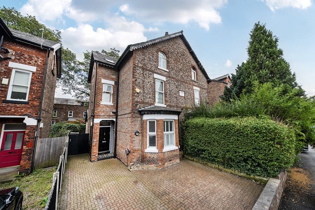 4 bedroom semi-detached house for sale