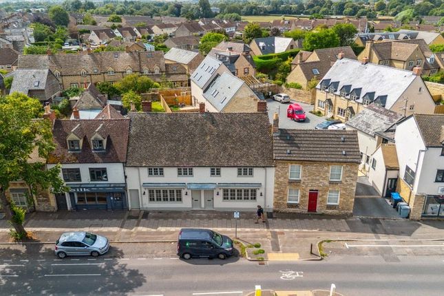 Corn Street, Witney, Oxfordshire, OX28 3 bed terraced house for sale