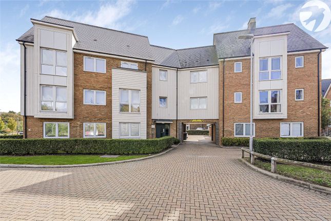 Castleridge Drive, Greenhithe, Kent, DA9 2 bed flat for sale