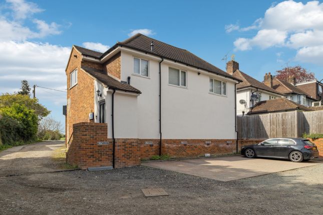 Station Road, Amersham, Bucks, HP7 2 bed maisonette for sale