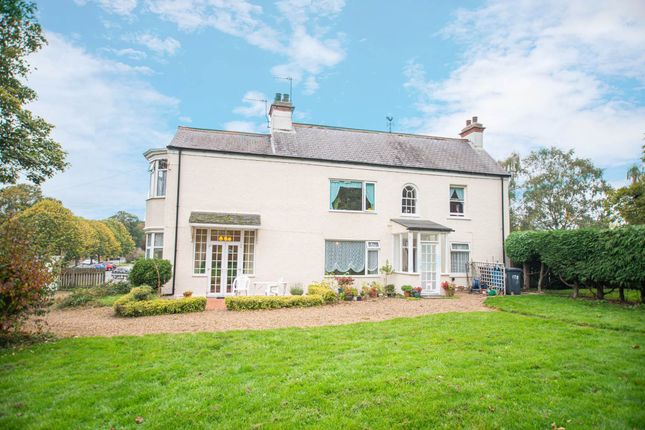 6 bedroom detached house for sale