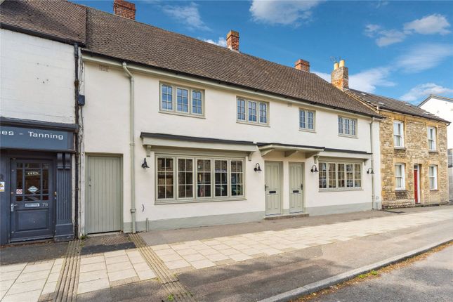 Corn Street, Witney, Oxfordshire, OX28 3 bed terraced house for sale