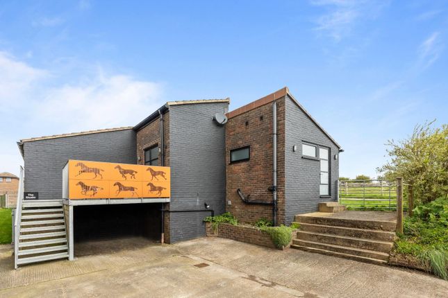 The Old Racecourse, Lewes BN7 3 bed detached house for sale