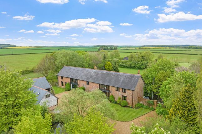 6 bedroom detached house for sale