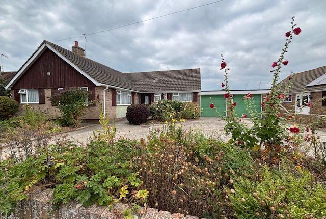 Netherton Close, Selsey 4 bed detached bungalow for sale