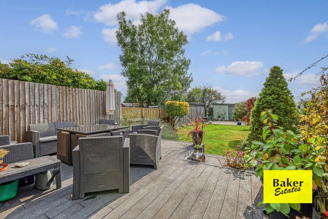 Newcastle Avenue, Hainault IG6 4 bed terraced house for sale
