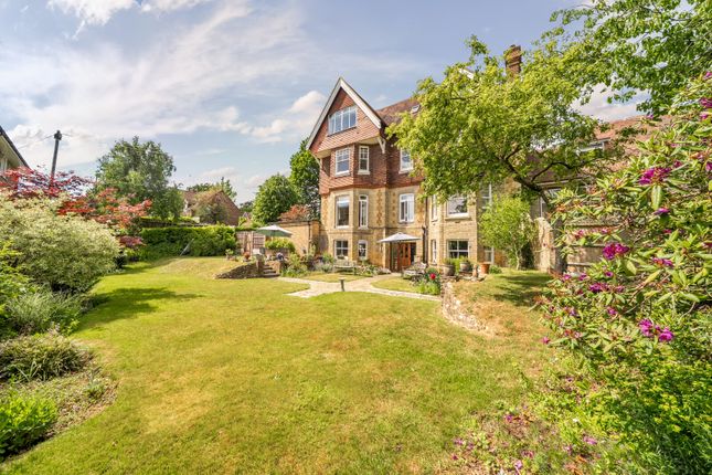 Knoll Road, Godalming, GU7 4 bed maisonette for sale