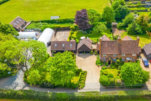 5 bedroom semi-detached house for sale
