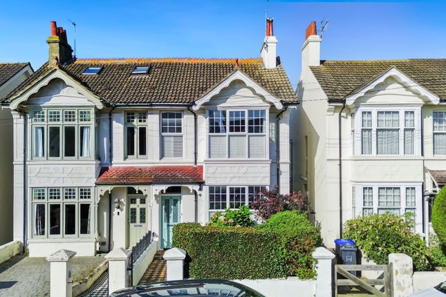 Southview Road, Southwick, BN42 3 bed semi