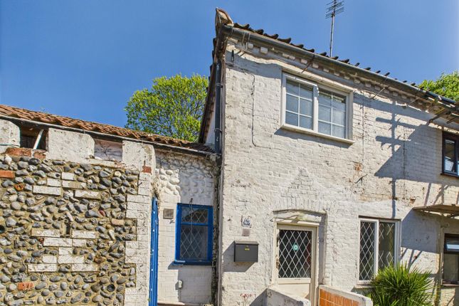 High Street, Mundesley 2 bed cottage for sale