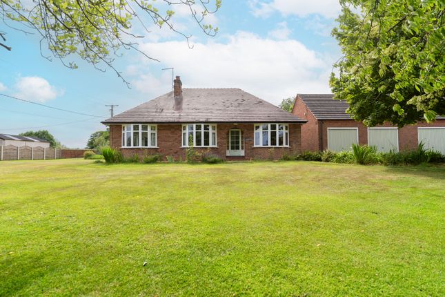 The Hawthorns, Stanley Green... 3 bed detached bungalow for sale