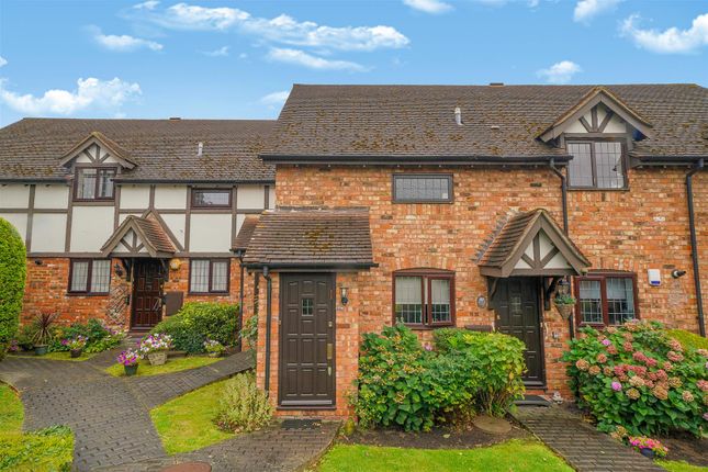 Priory Field Drive, Edgware 2 bed maisonette for sale