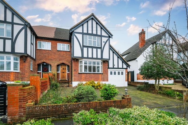 Forest Way, Woodford Green 3 bed house for sale