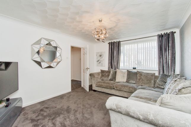 3 bedroom town house for sale