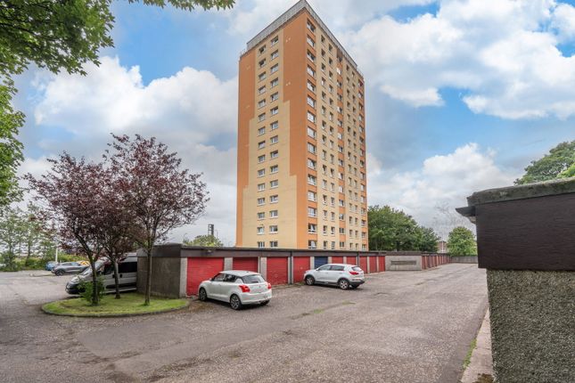 Raeburn Heights, Glenrothes KY6 2 bed flat for sale