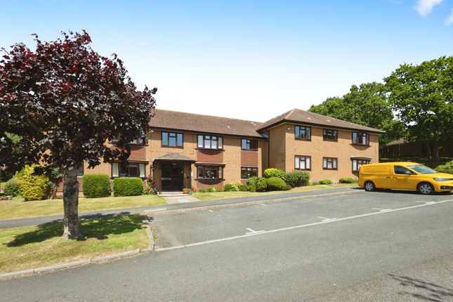 2 bedroom ground floor flat for sale
