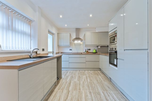 Rushmere Road, Pontllanfraith, NP12 3 bed semi