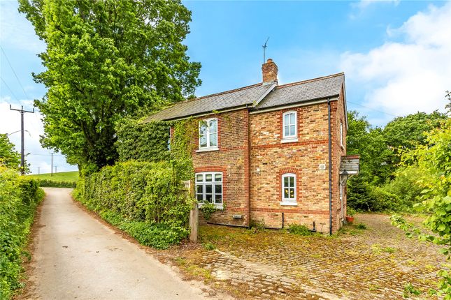 Littleton Lane, Reigate, Surrey, RH2 2 bed detached house for sale