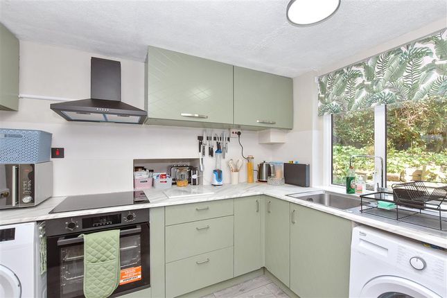 Ruckinge Road, Hamstreet, Ashford, Kent 3 bed detached house for sale