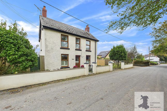 Beulah, Newcastle Emlyn 3 bed detached house for sale