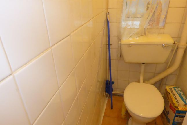 Congreve Street, London 3 bed flat for sale