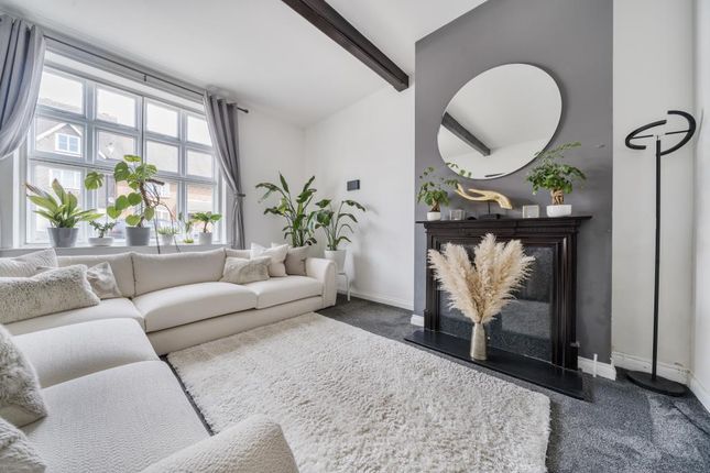 Thatcham,  West Berkshire,  RG18 3 bed cottage for sale