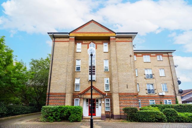 Tollgate Road, London E6 2 bed flat for sale