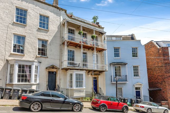 4 bedroom maisonette for sale
