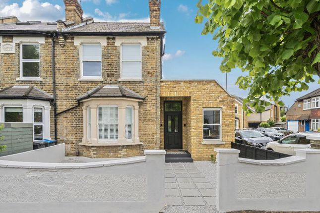 Canbury Avenue, Kingston Upon Thames KT2 3 bed semi