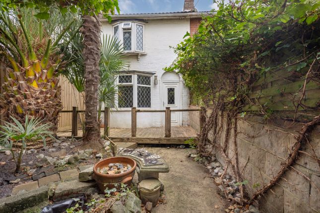 Crown Gardens, Brighton, Brighton, BN1 2 bed terraced house for sale