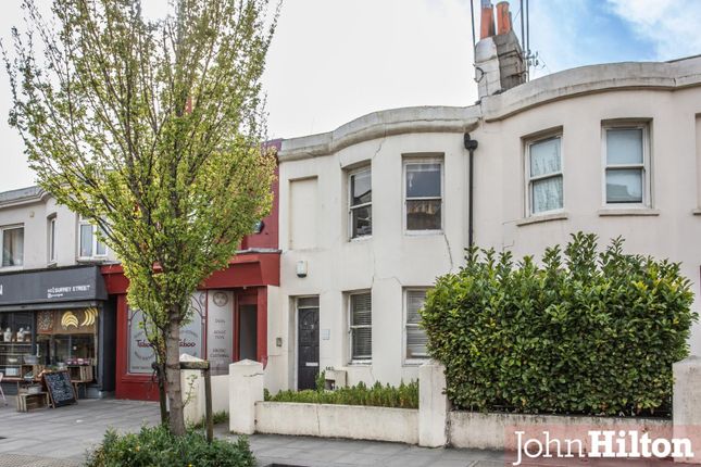 3 bed terraced house