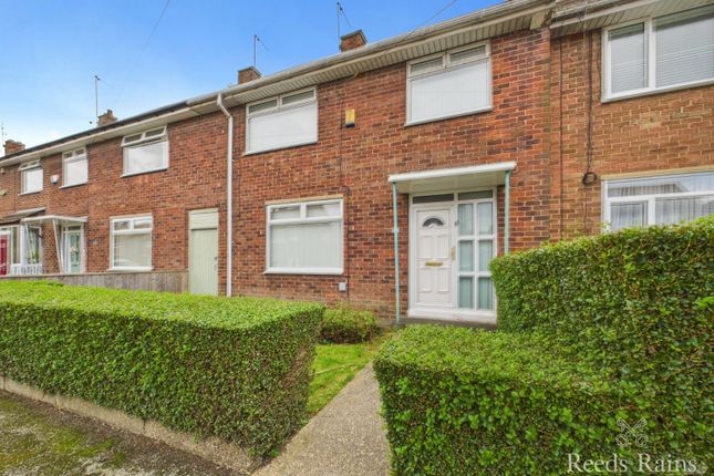 Mirfield Grove, East Yorkshire HU9 3 bed terraced house for sale