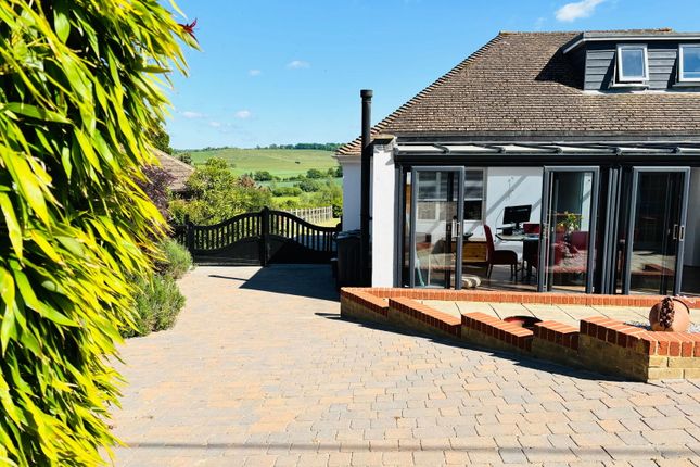 Canterbury Road, Ashford TN25 4 bed chalet for sale