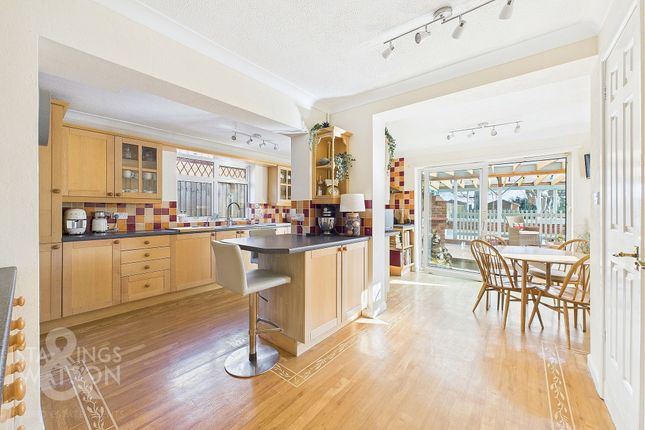 Salhouse Road, Rackheath, Norwich 4 bed detached house for sale