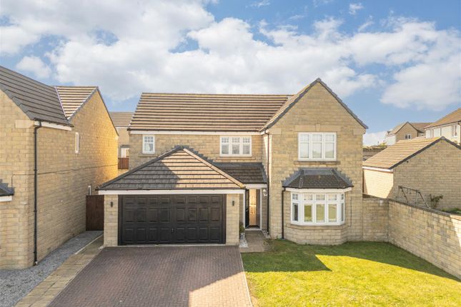 4 bed detached house
